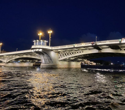 Многоликий Санкт-Петербург и сказочная Карелия